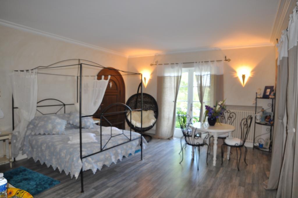 Domaine Le Bourdet Villa Saint-Sauveur-de-Cruzières Room photo